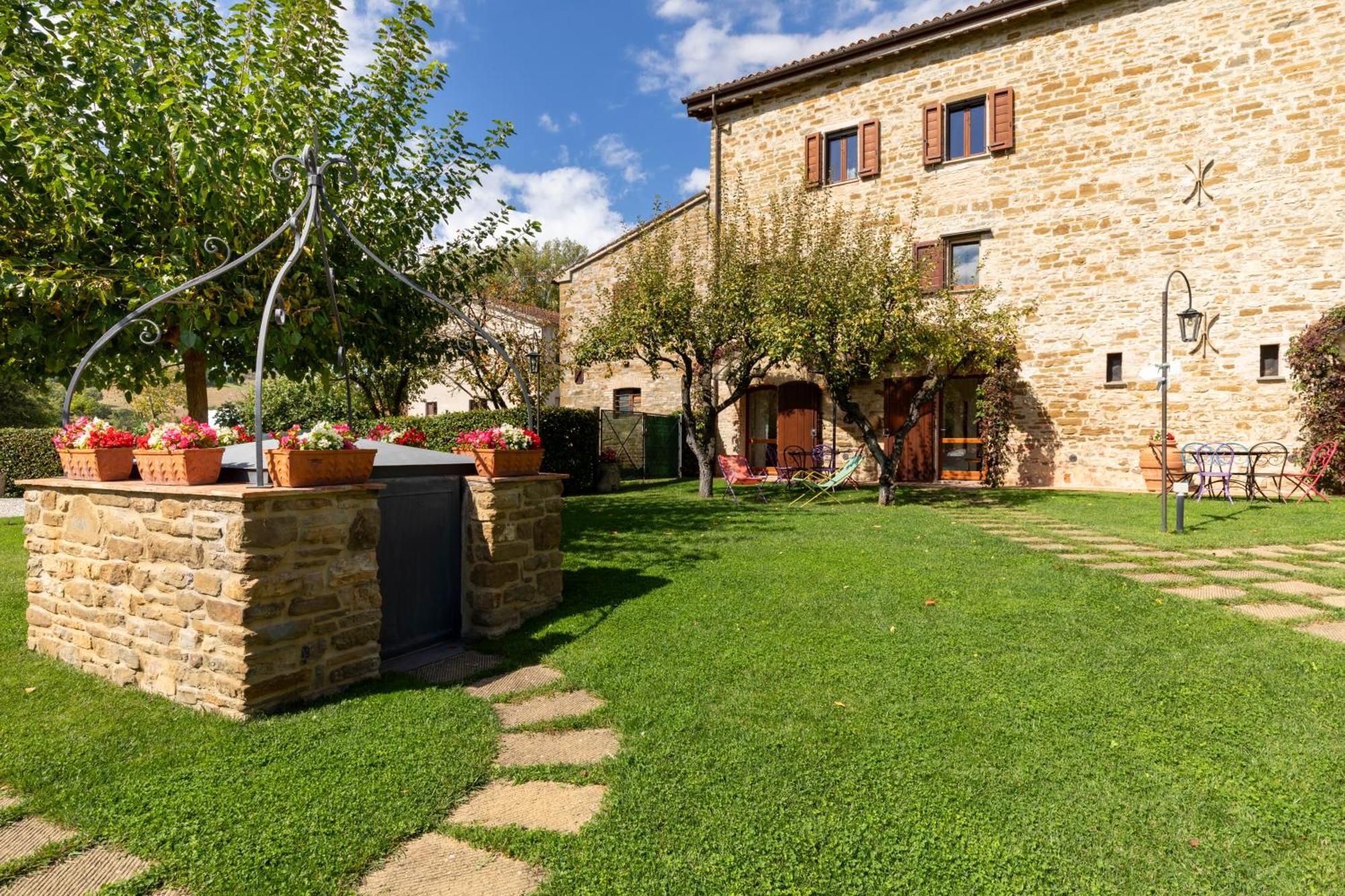 Agriturismo I Gelsi Di Santa Cristina Gubbio Kültér fotó