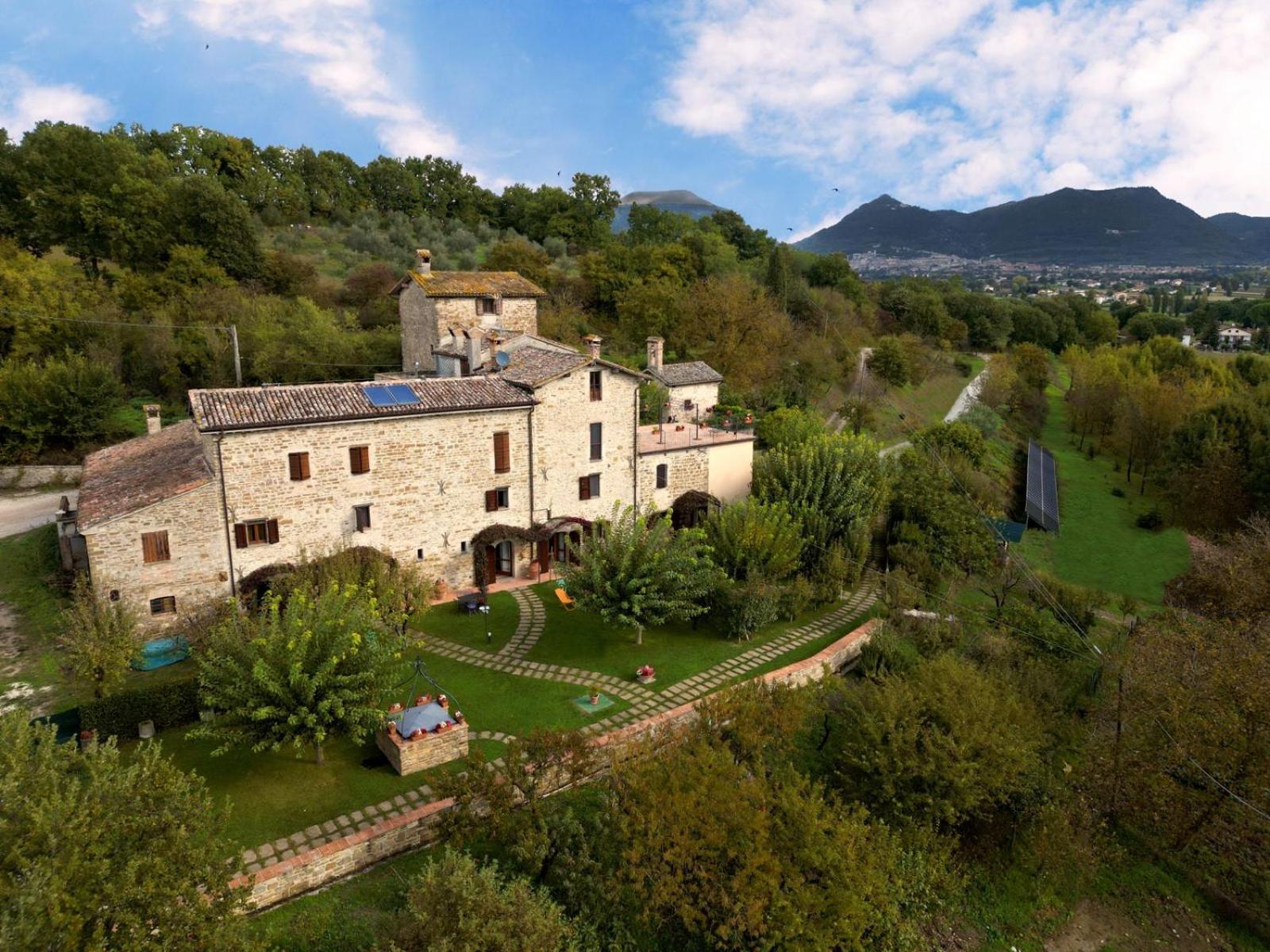 Agriturismo I Gelsi Di Santa Cristina Gubbio Kültér fotó